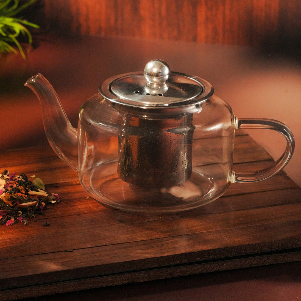 Heat resistant glass teapot with infuser for loose leaf tea brewing