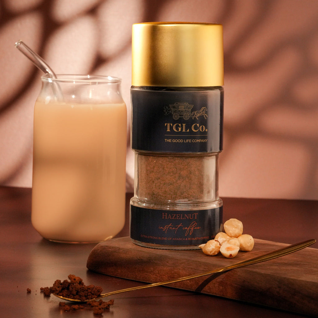 Hazelnut flavoured instant coffee for rich aromatic coffee brewing
