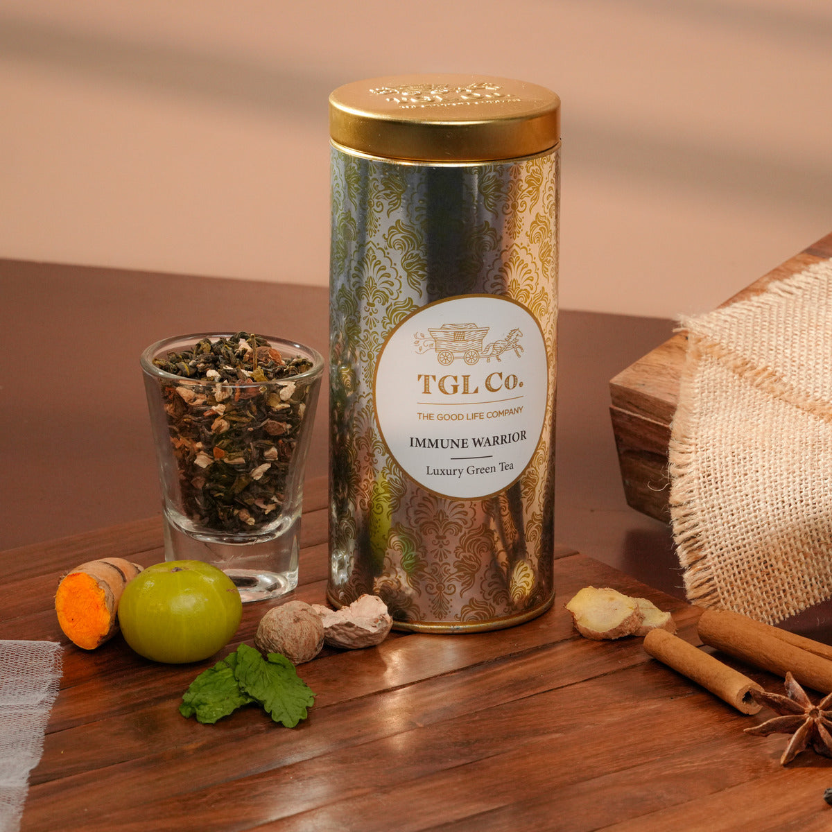 Immune boosting herbal tea with natural ingredients