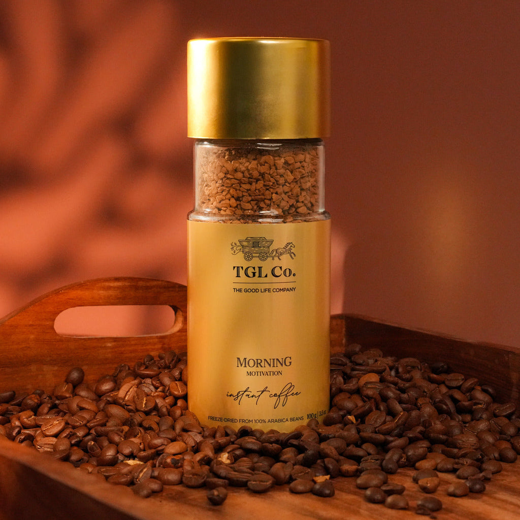 Premium Arabica instant coffee for strong morning coffee brewing