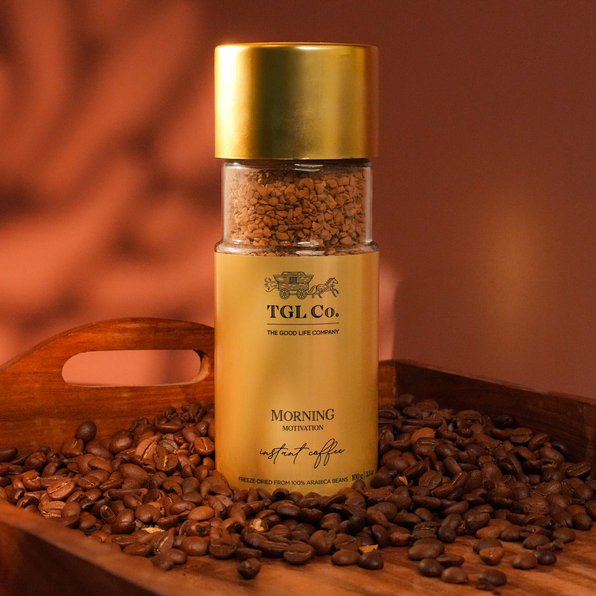 Premium Arabica instant coffee for strong morning coffee brewing