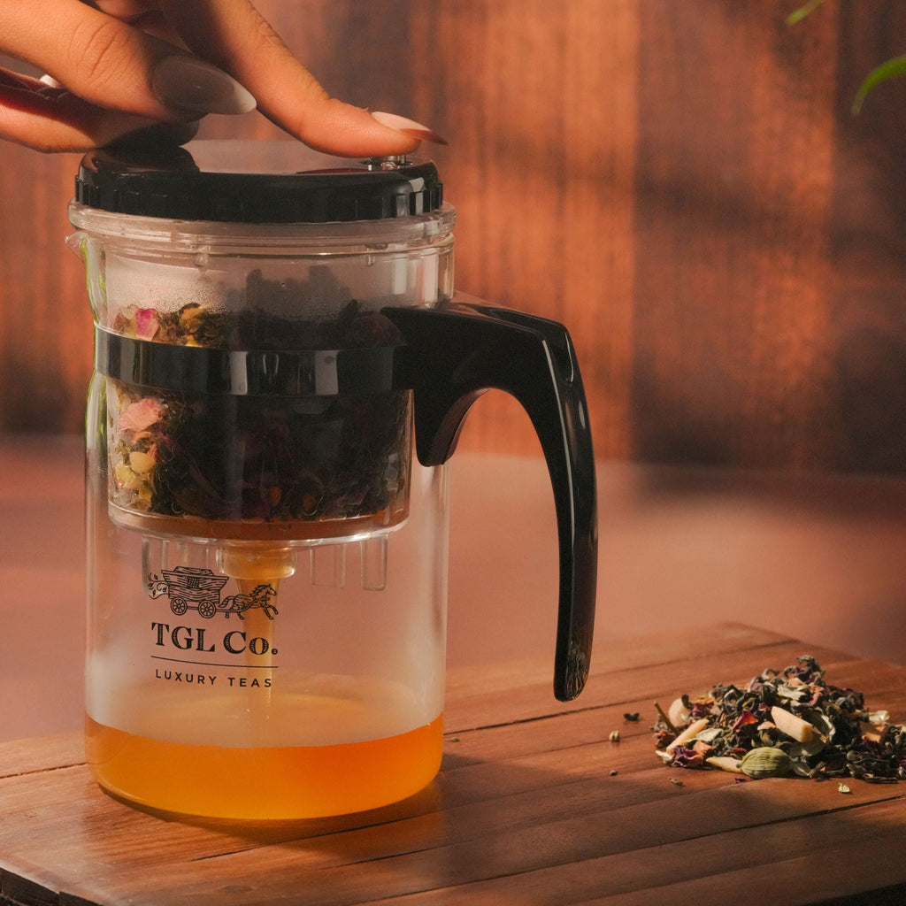 Modern tea press brewer for steeping loose leaf tea