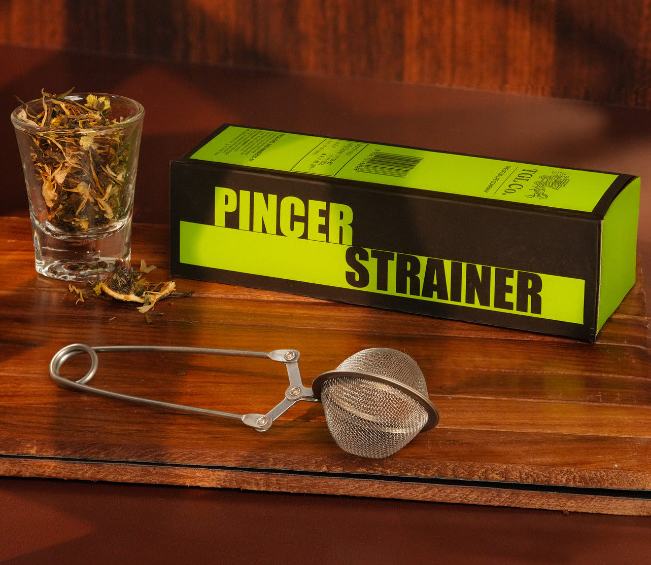 Pincer style tea infuser strainer for brewing loose leaf tea