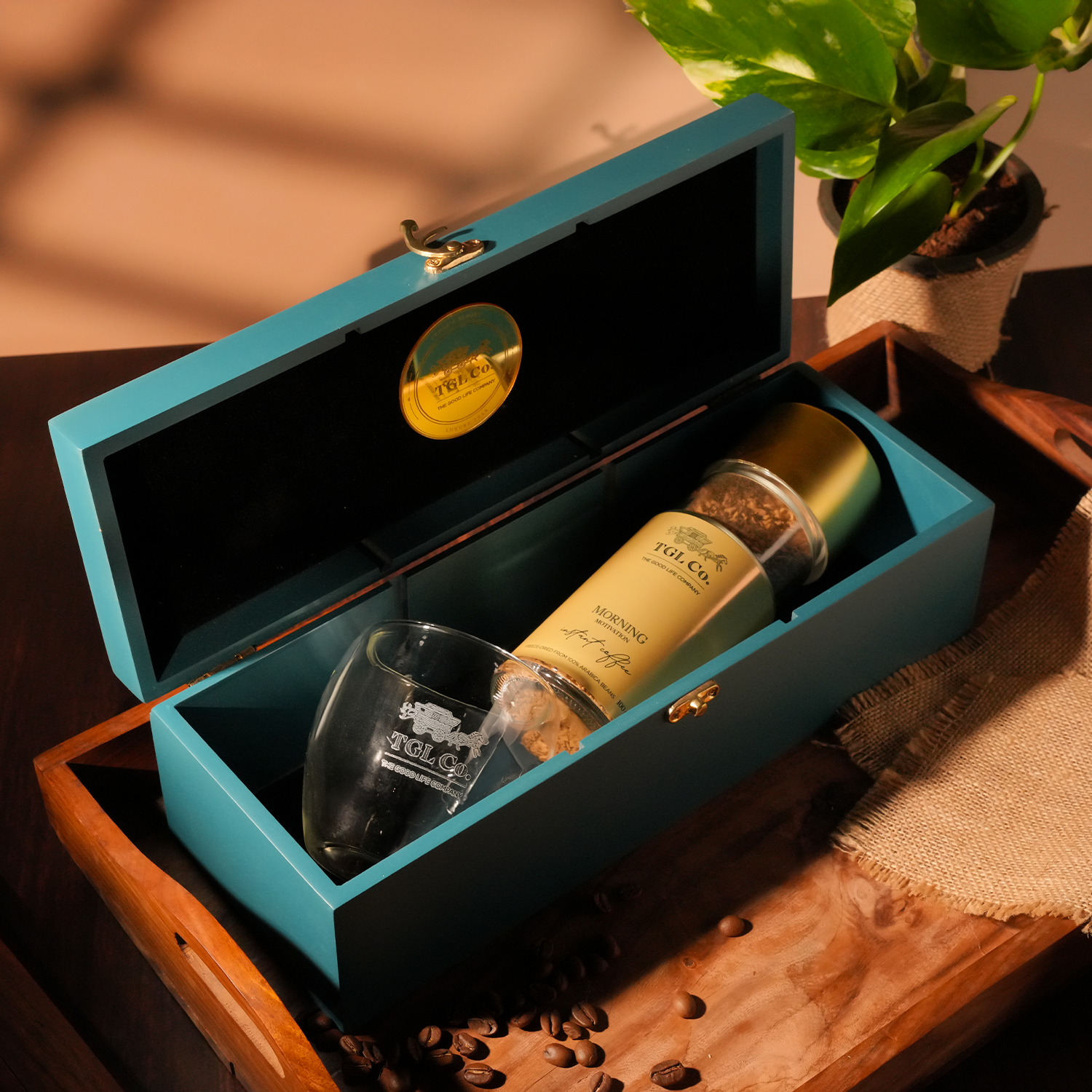 Timeless Harmony accessory and coffee gift box for elegant gifting